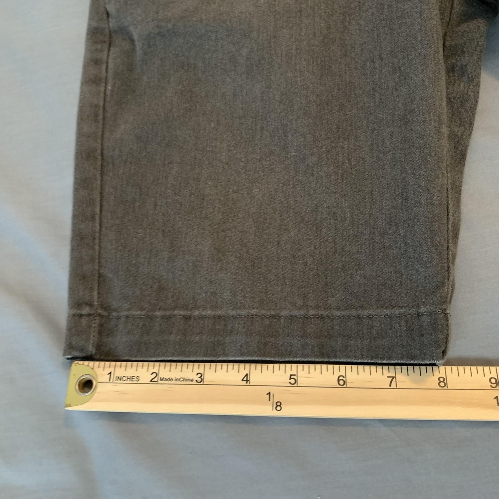 Volcom Shorts Mens 32 Gray Chino Walk Flat Front Casual Cotton‎ Blend Logo - Picture 6 of 9